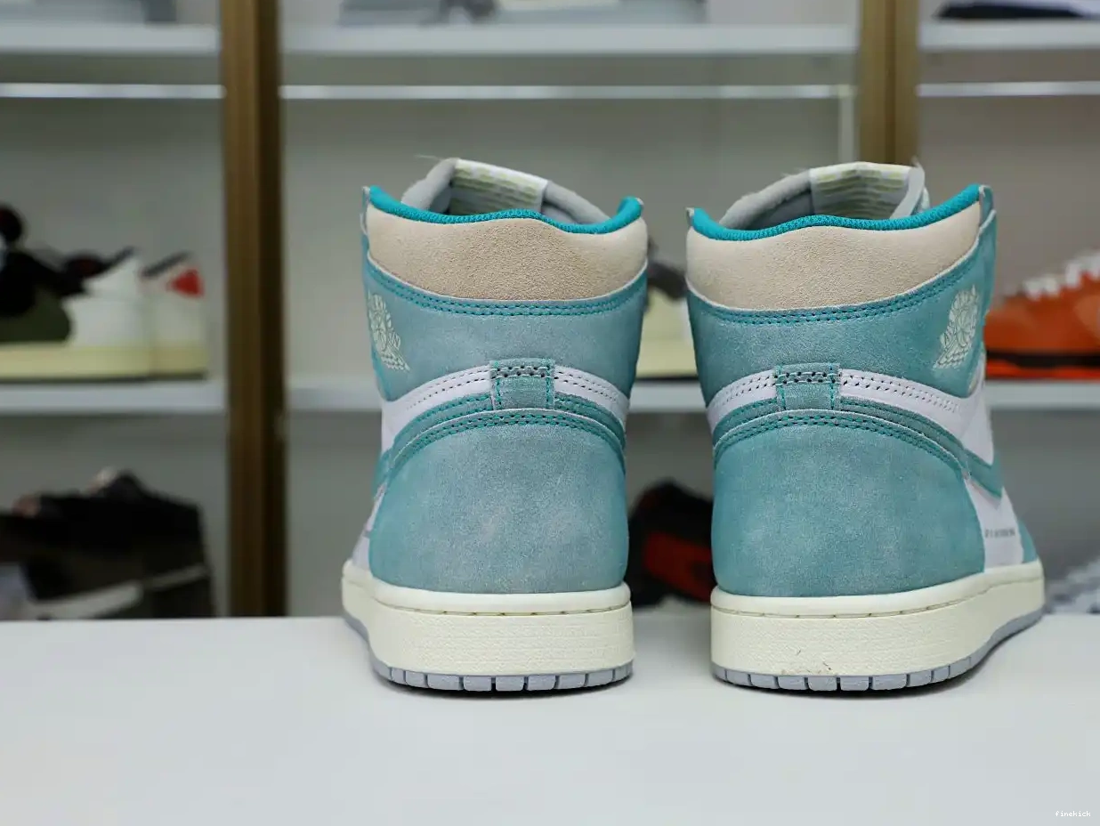 HIGH AIR GREEN' 'TURBO RETRO OG JORDAN 1 0704